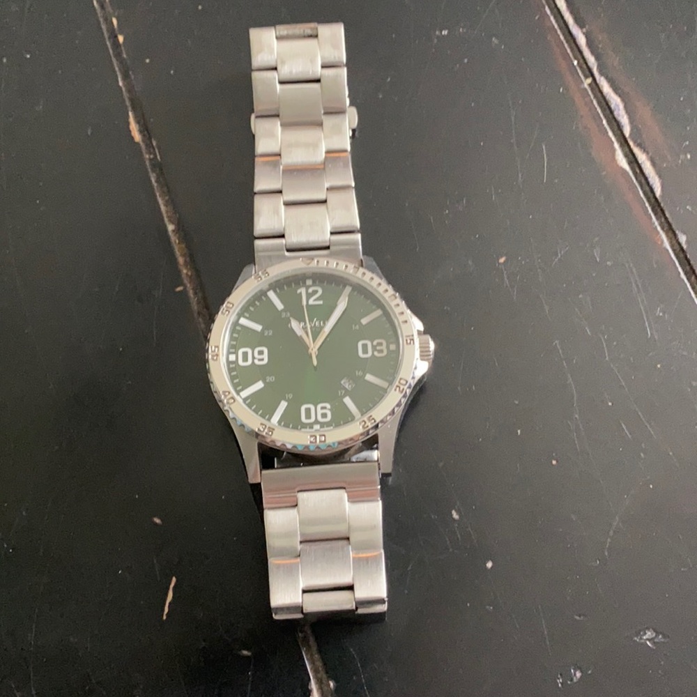 Caravelle New York watch